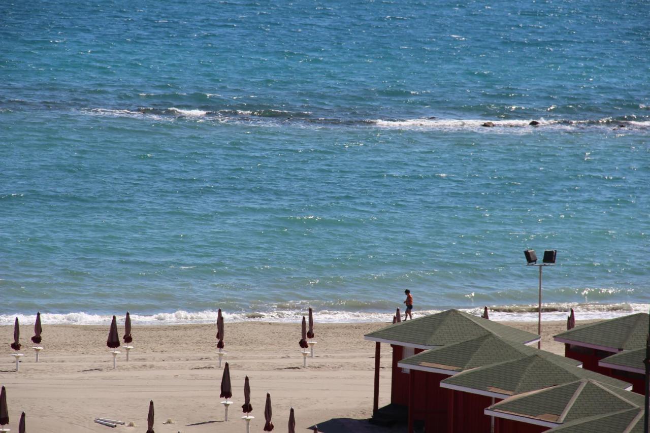 Appartamento Via Dei Fabbri Navali Lido di Ostia Exteriör bild
